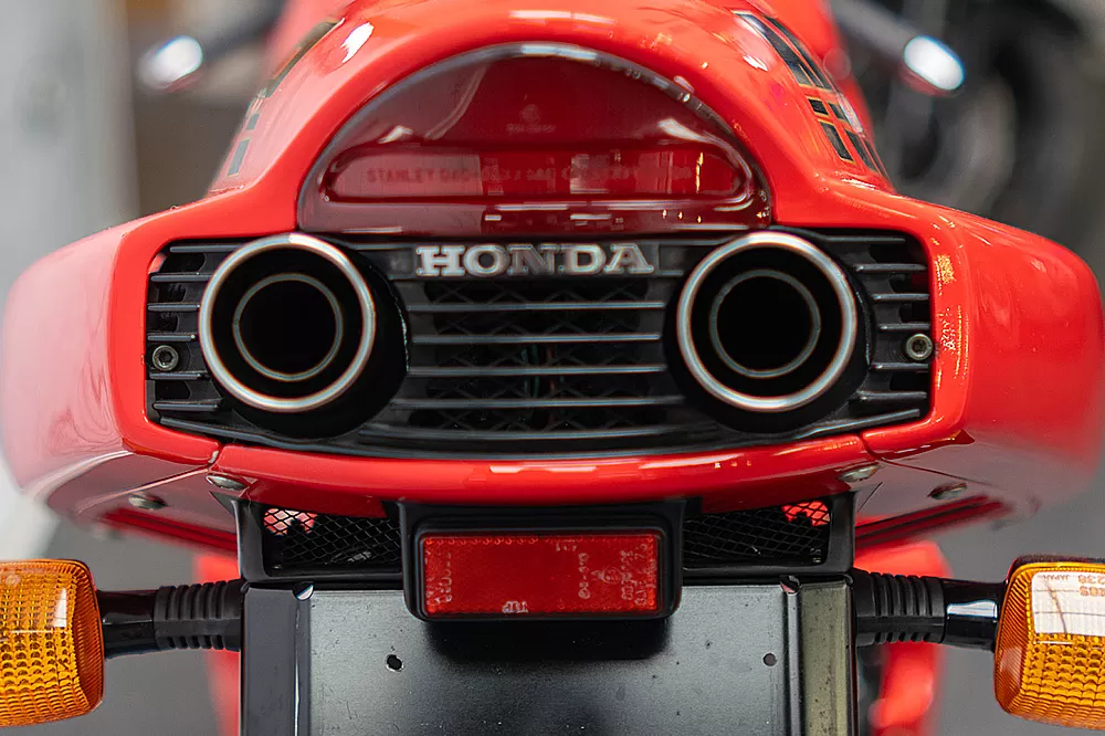 Honda NR750 Exhausts